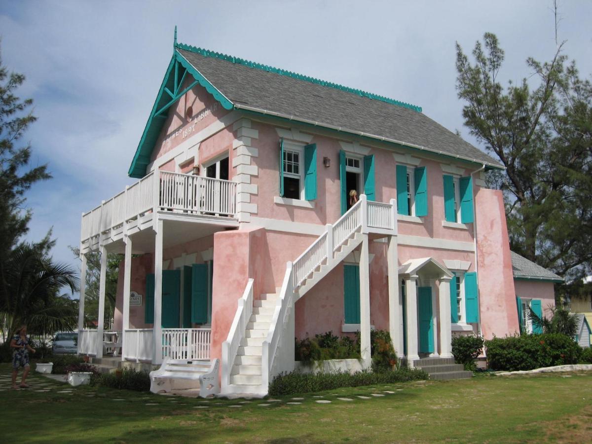 Gurgle And Whump Cottage Alice Town  Exterior photo